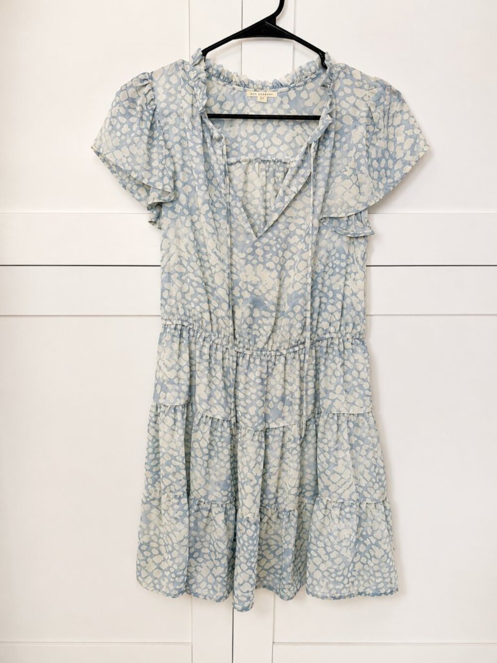 Blu Pepper Blue & White Abstract Print Tiered Mini Dress – Size Small